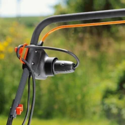 Gardena Elektrische Verticuteermachine EVC 1000 7 Gardena Elektrische Verticuteermachine EVC 1000 -Optimaal Tuinonderhouds Winkel image 429